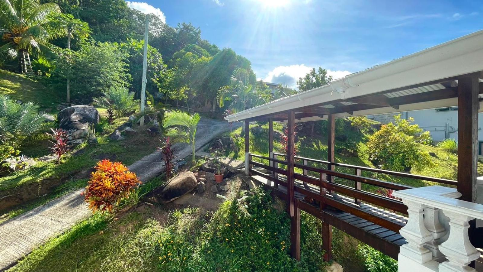 The Songbird Villa Pointe Au Sel المظهر الخارجي الصورة